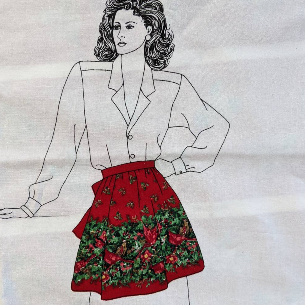 Vintage Christmas Apron Cut & Sew Fabric Panel,‎ Cranston VIP Cardinals & Holly